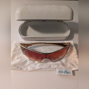 Oakley Women’s Shield Sunglasses — Rose/Gold Lens